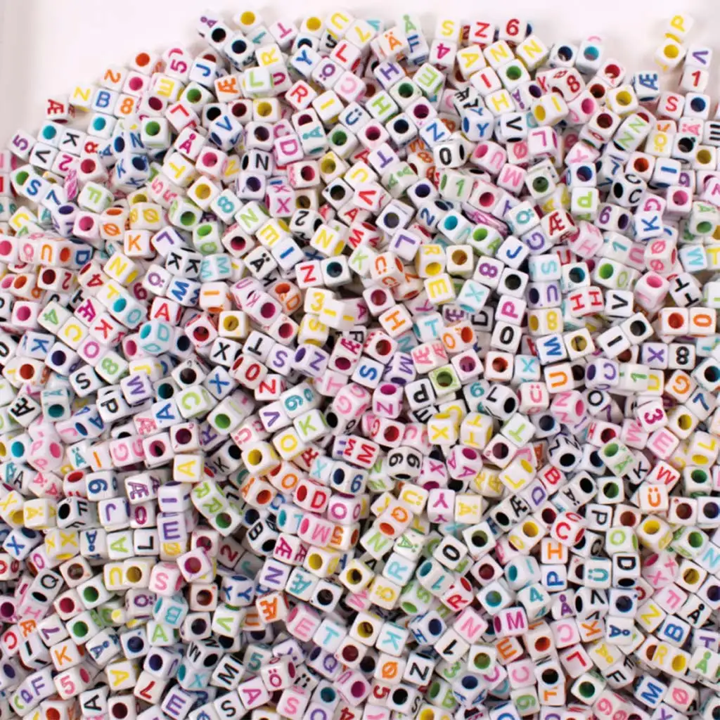 imagen de PlayBox: Conjunto de perlas de letras y números de colores de 1500 piezas de 6 mm 1