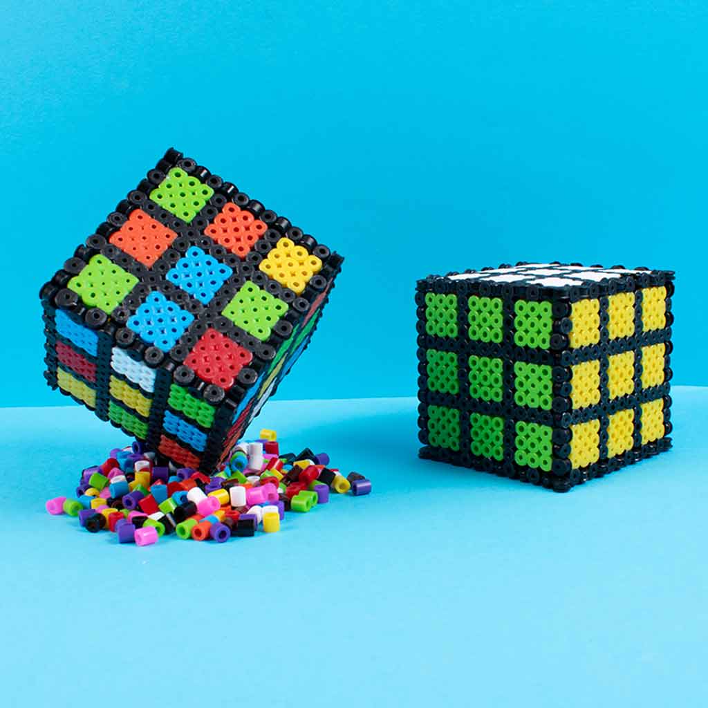 imagen de PlayBox: Go Green 5mm MIDI mezcla de colores perlas planchables en cubo de 5000 unidades 2