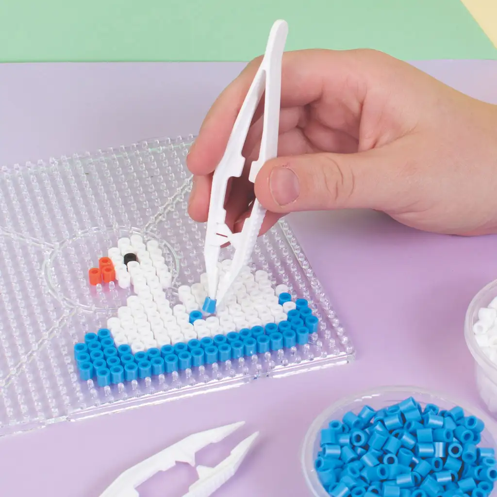 imagen de PlayBox: Juego de pinzas de plástico de 10 piezas 2