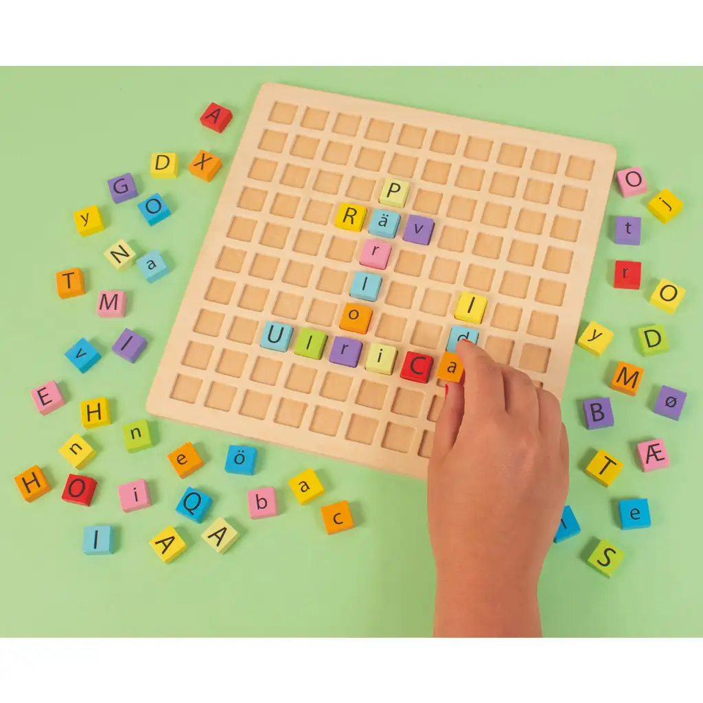 imagen de PlayBox: Juego educativo de madera ABC colorido 25x25cm 2
