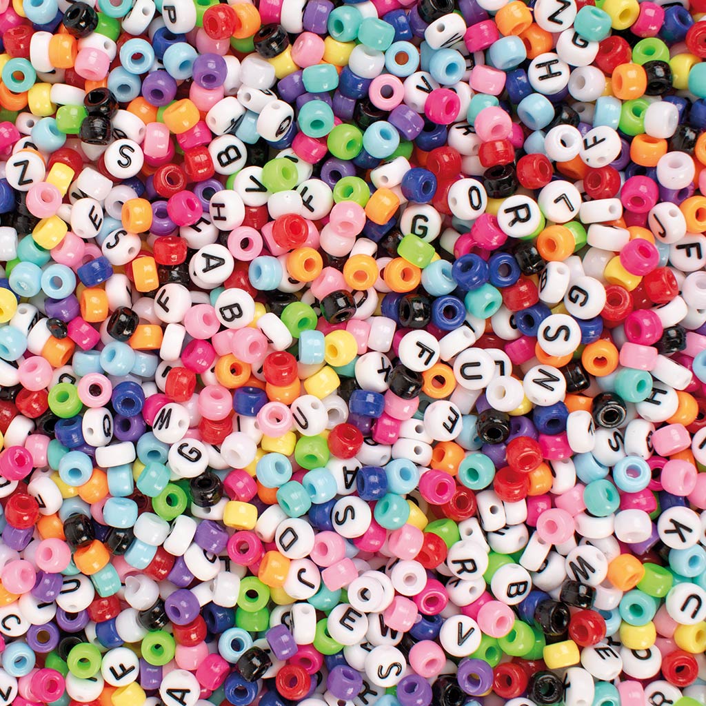 imagen de PlayBox: Mini cuentas de letras con cuentas de colores para enhebrar 650ud 2