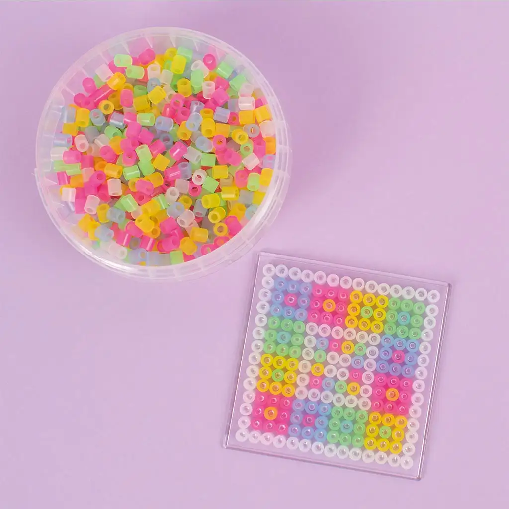 imagen de PlayBox: Perlas MIDI planchables de 5 mm en colores claros y transparentes de 1000 unidades 2