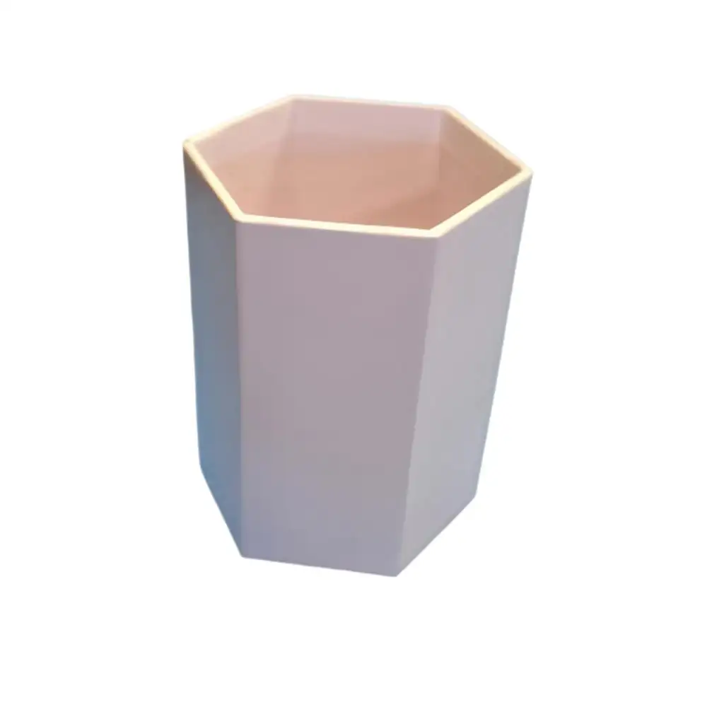 imagen de PlayBox: Portalápices de cartón en forma de hexágono 1