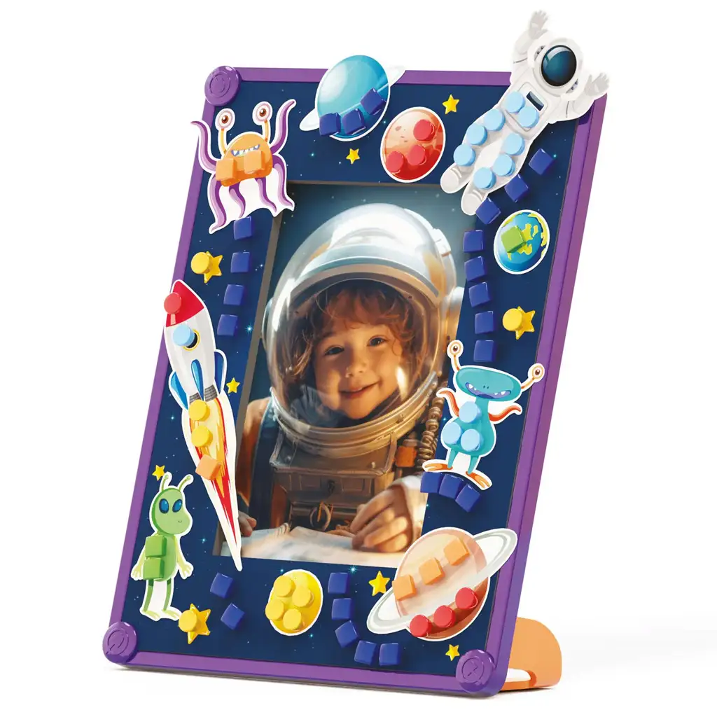 imagen de Quercetti: FantaFrame - Set de creación de marcos de fotos con accesorios 3