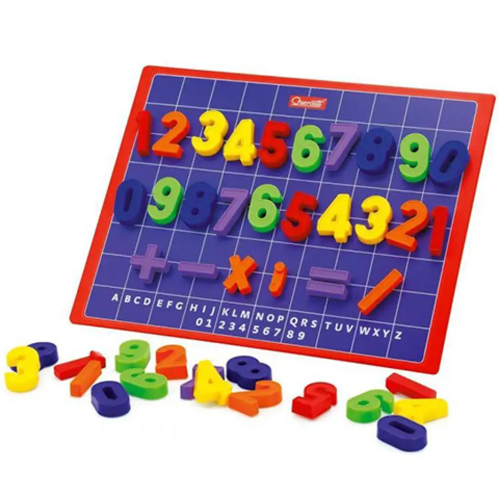 imagen de Quercetti: Pequeña pizarra magnética set de 6 piezas 29x23cm 2