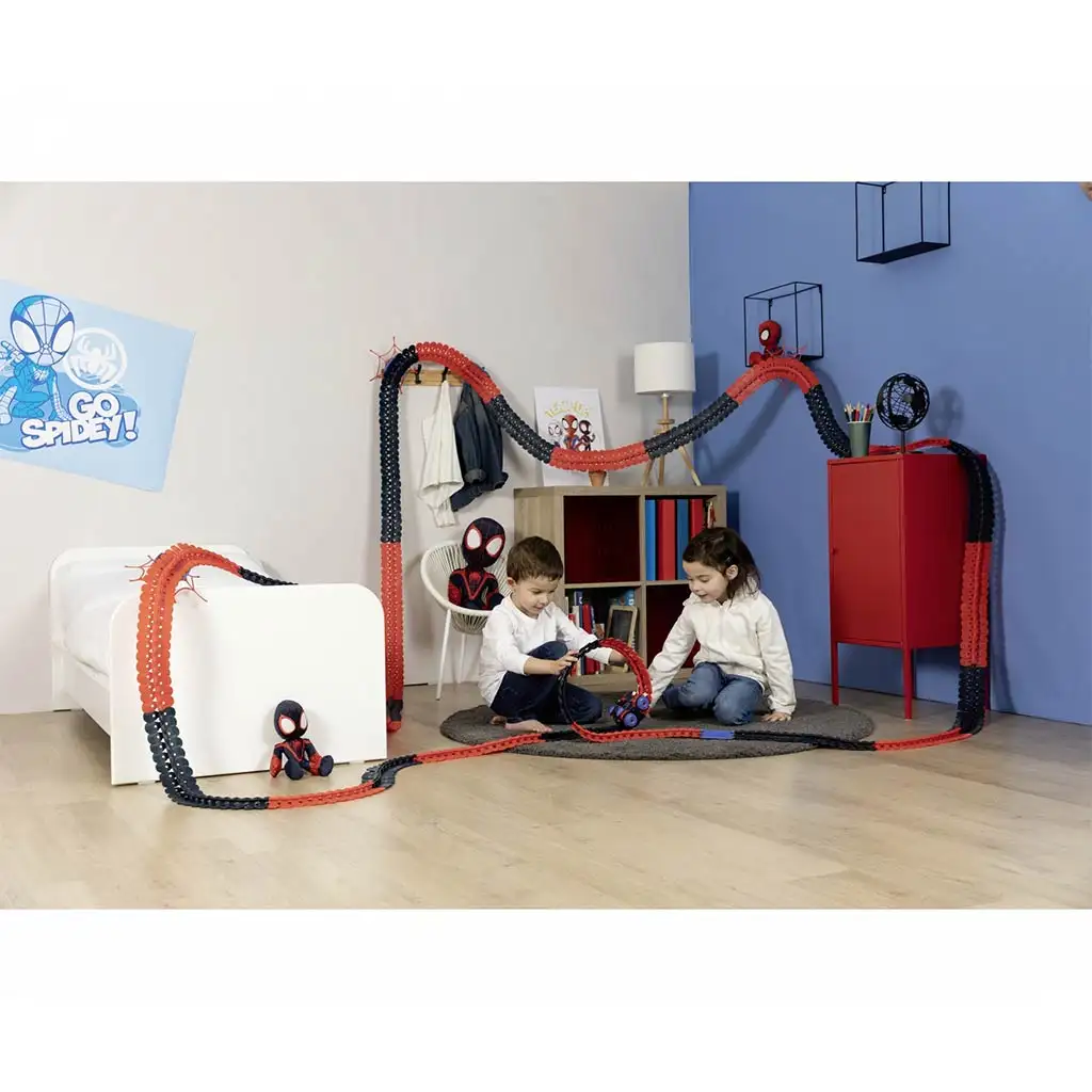 imagen de Smoby Spidey FleXtreme Miles Morales set de pista de carreras - Simba Toys 3