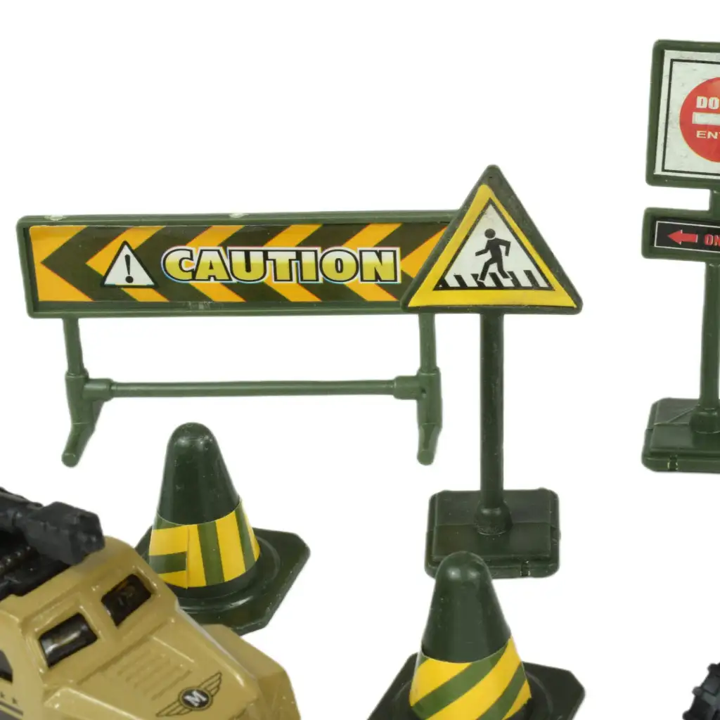 imagen de Super Army: Set de juego militar con vehículos y accesorios en varias versiones 1ud 12
