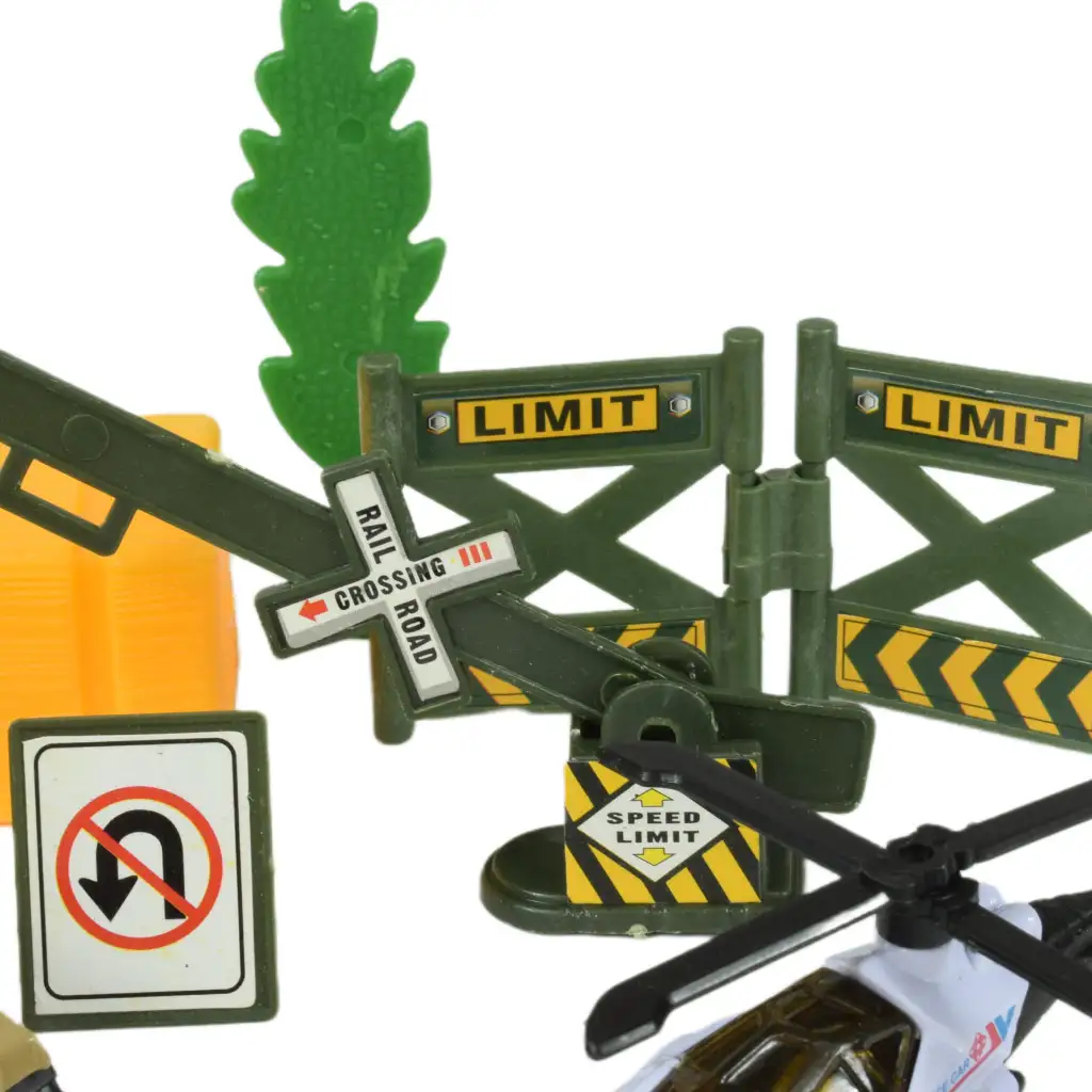 imagen de Super Army: Set de juego militar con vehículos y accesorios en varias versiones 1ud 8