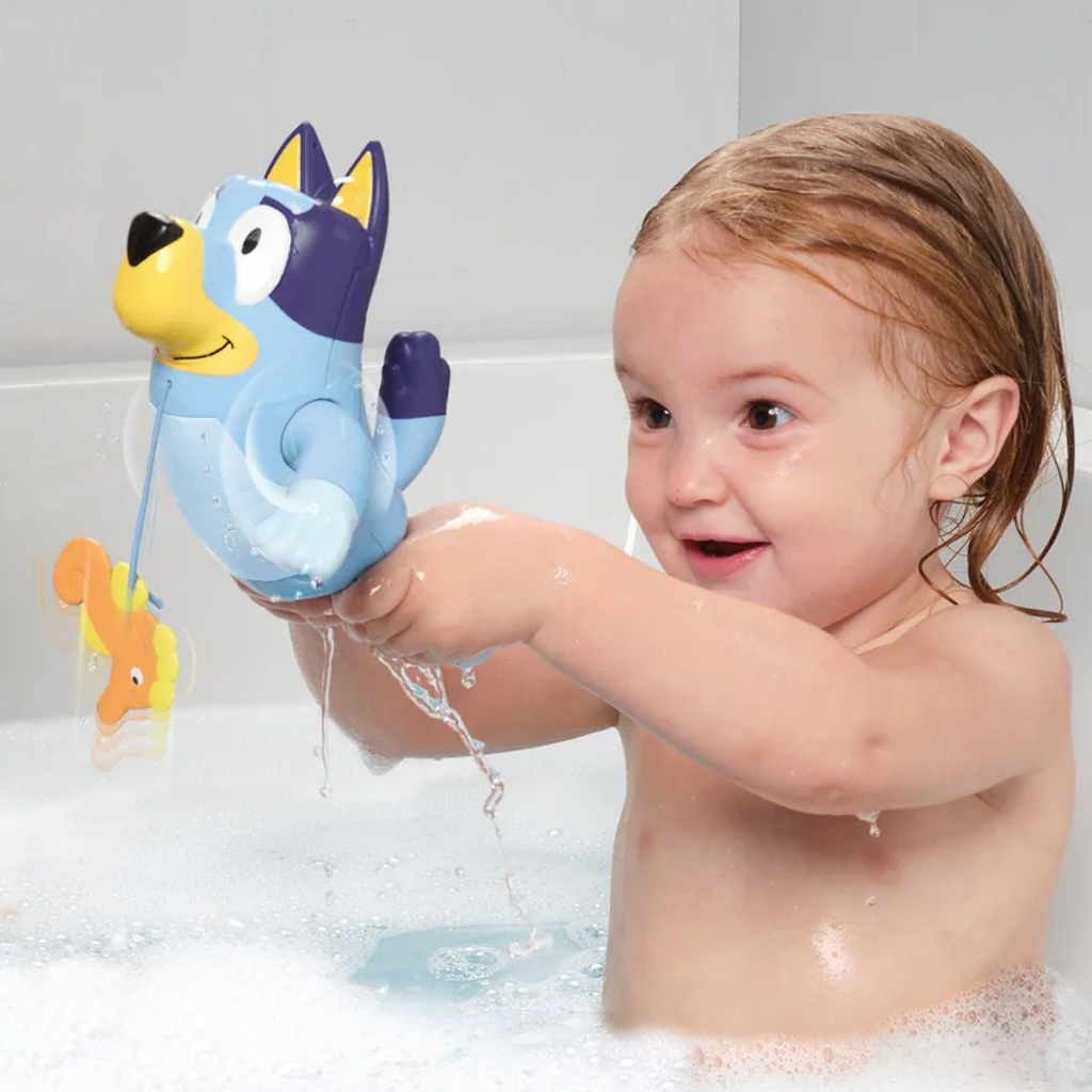 imagen de Tomy Toomies: Juguete de baño Bluey flotante 3