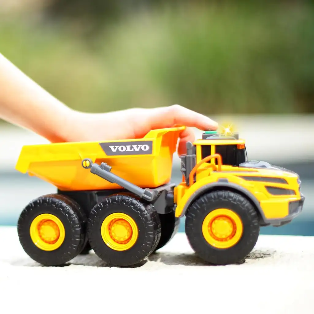 imagen de Volvo volquete con efectos de luz y sonido 23cm - Dickie Toys 6