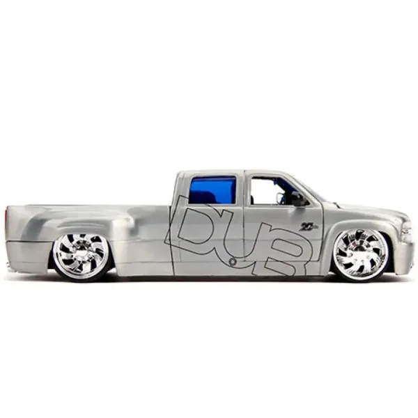imagen de 1999 Chevy Silverado Dooley modelo de coche de metal 1/24 - Simba Toys 3