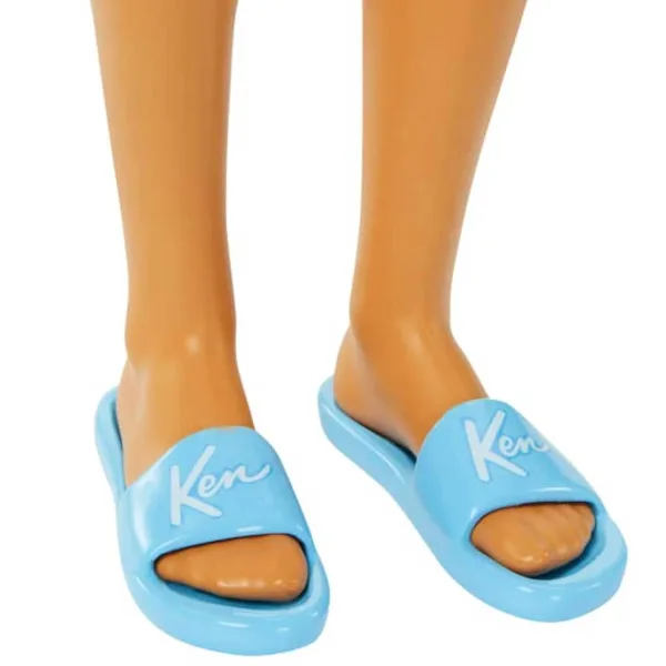 imagen de Barbie The Movie: Ken muñeco de playa con accesorios - Mattel 3