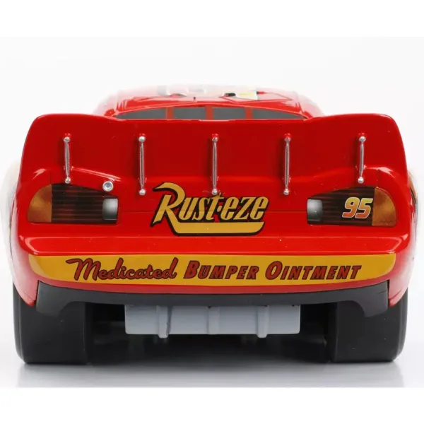 imagen de Cars: Rayo McQueen coche de metal con capó abatible a escala 1/24 - Simba Toys 3