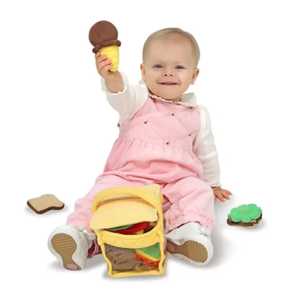 imagen de Cesta de picnic de peluche de 9 piezas - Melissa & Doug 3