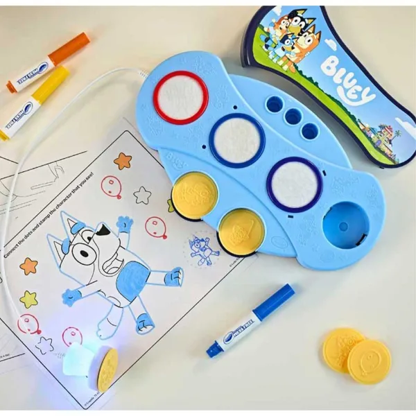 imagen de Crayola: Color Wonder Bluey Juego de sellos mágicos iluminados 2