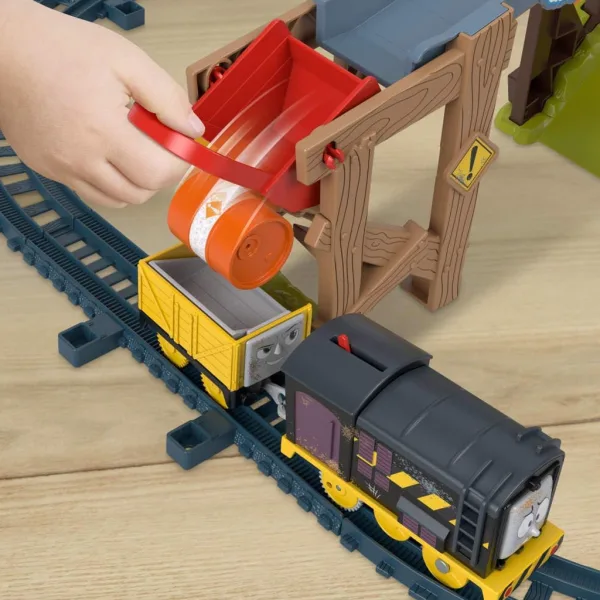 imagen de Fisher-Price: Thomas y sus amigos Diesel Lift & Load set de vía de construcción con tren motorizado - Mattel 3