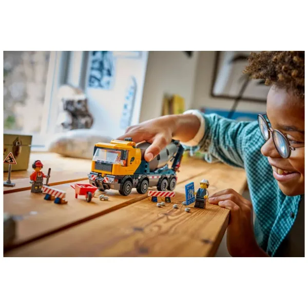 imagen de LEGO® City: Camión de hormigón (60478) 4