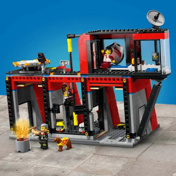 imagen de LEGO® City: Estación de bomberos y camión de bomberos (60414) 4