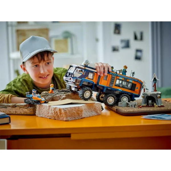 imagen de LEGO® City: Laboratorio móvil de exploradores del Ártico (60471) 6