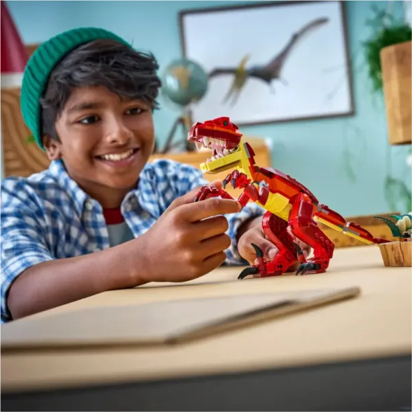 imagen de LEGO® Creator: Dinosaurio peligroso (31379) 5