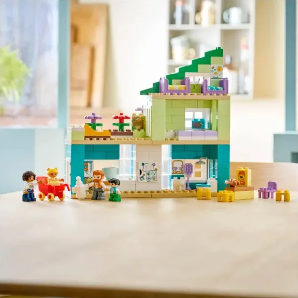 imagen de LEGO® DUPLO®: casa familiar moderna 3 en 1 con figuras (10470) 5