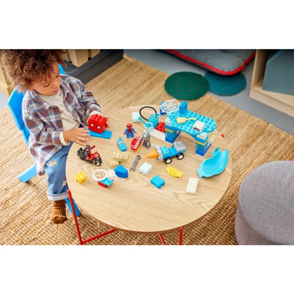 imagen de LEGO® DUPLO® Superhéroes: La base de operaciones de la arañanación (10464) 6