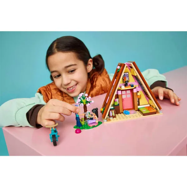 imagen de LEGO® Friends: Cabaña de Glamping (42682) 7