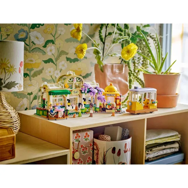 imagen de LEGO® Friends: Cafetería botánica y tienda de flores (42671) 8