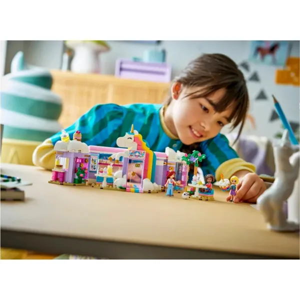 imagen de LEGO® Friends: Cafetería de unicornios (42684) 4