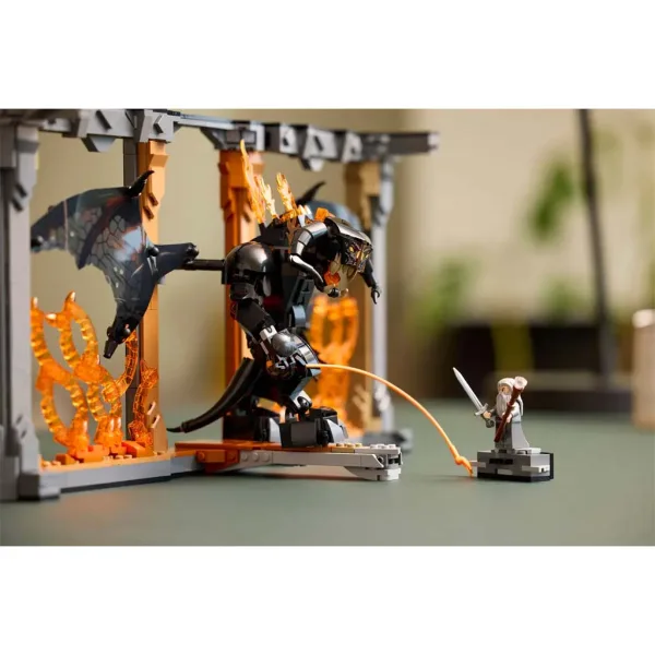 imagen de LEGO® Icons: Rincón de lectura: El Señor de los Anillos: Balrog™ (10367) 8