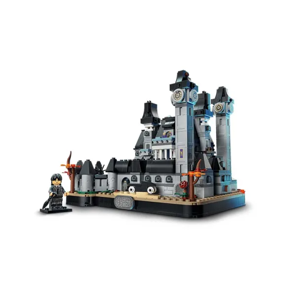 imagen de LEGO® Miércoles: Academia Nevermore (76788) 2