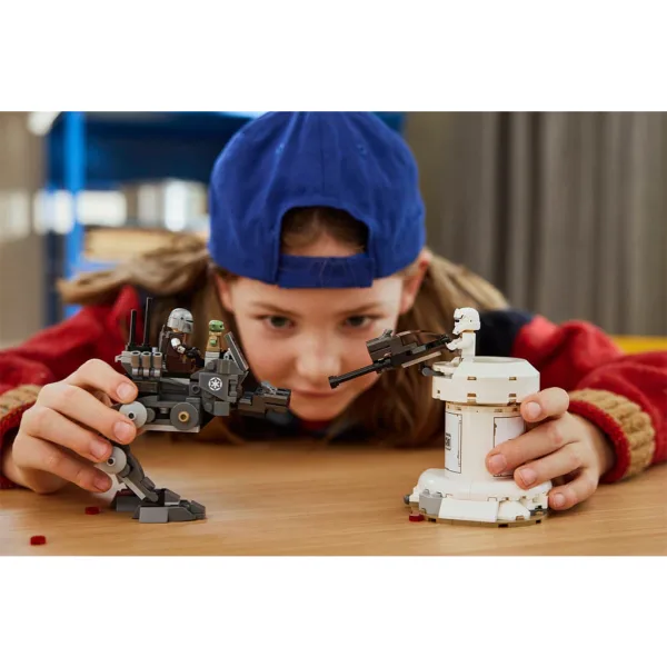 imagen de LEGO® Star Wars™: AT-RT™ ataque (75444) 6