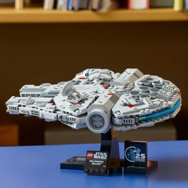imagen de LEGO® Star Wars™: Halcón Milenario™ (75375) 5