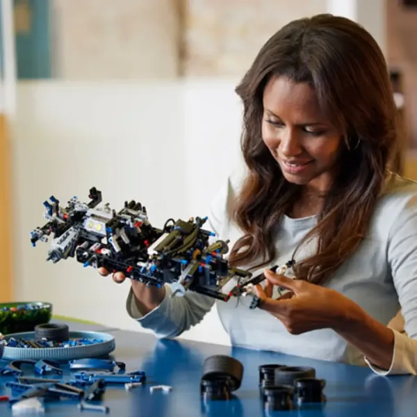 imagen de LEGO® Technic: Ford GT 2022 (42154) 7