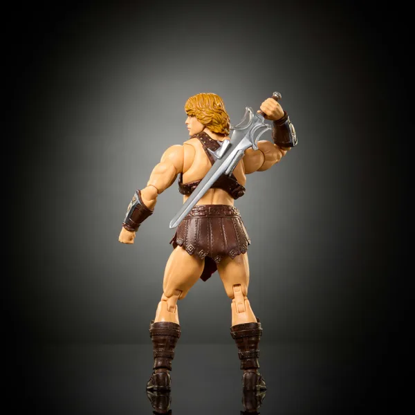 imagen de Masters of the Universe: Los defensores del universo figura de acción de He-Man con accesorios 16,5cm - Mattel 3