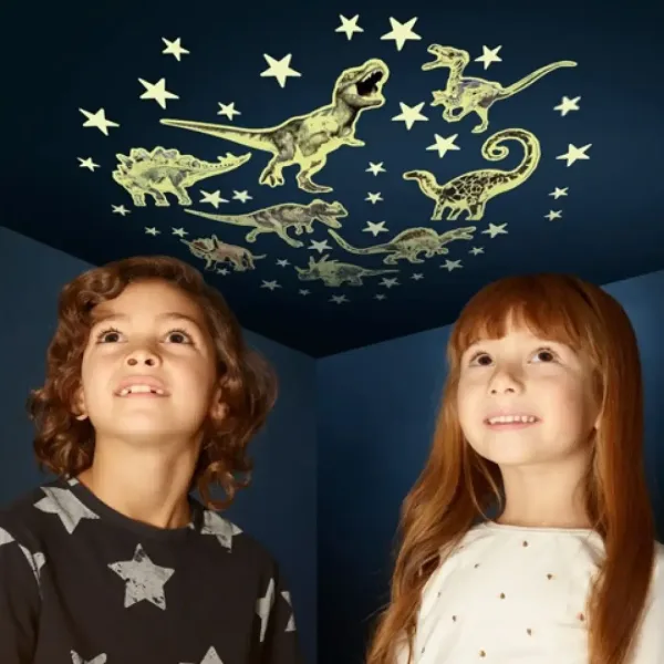 imagen de Paquete de pegatinas fosforescentes de estrellas y dinosaurios 2