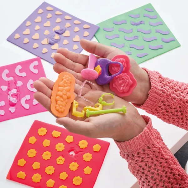 imagen de Play-Doh: Set de plastilina de flores de Barbie - Hasbro 4