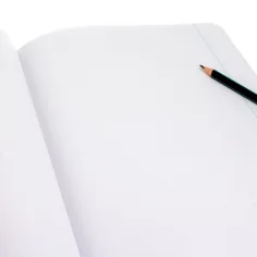 imagen de Ars Una: Patas Valientes - Cuaderno liso A/5 20-32 2