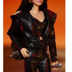 imagen de Barbie: muñeca de colección Signature Miley Cyrus de 32 cm - Mattel 5