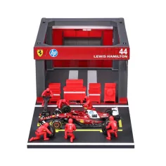 imagen de Bburago: Coche de carrera F1 - Ferrari SF-25 Pit / Lewis Hamilton 1/43 2