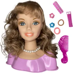 imagen de Cabeza de muñeca peinable con cabello castaño y collar de perlas con accesorios 2