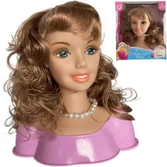 Cabeza de muñeca peinable con cabello castaño y collar de perlas con accesorios