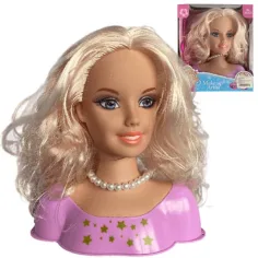 Cabeza de muñeca rubia de pelo largo peinable con collar de perlas y accesorios