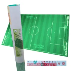Campo de fútbol de botones 55x90cm, en un estuche con un set de pegatinas de equipo de regalo