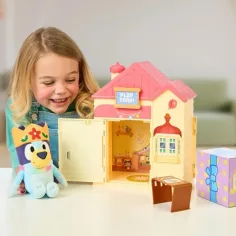 imagen de Casa de Bluey con sorpresa de peluche 3
