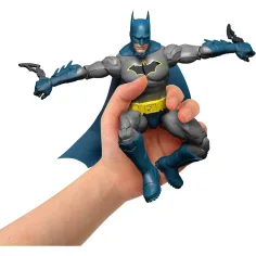 imagen de DC Figura de acción - Figura de Batman 16cm - Mattel 4