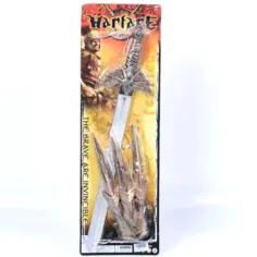 Espada de caballero con guantelete de garras