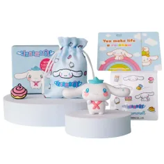 Hello Kitty: Figura de Cinnamoroll en caja con accesorios de 6 cm