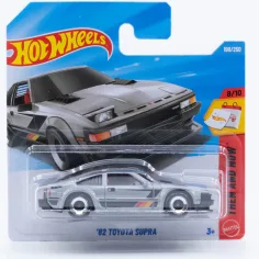 Hot Wheels: '82 Toyota Supra cochecito 1/64 - Mattel