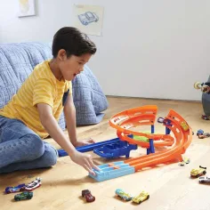 imagen de Hot Wheels: Pista de carreras de doble vía con 2 coches de carreras - Mattel 6
